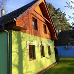 Kolodeje-zeleny Dum Semesterbostad *