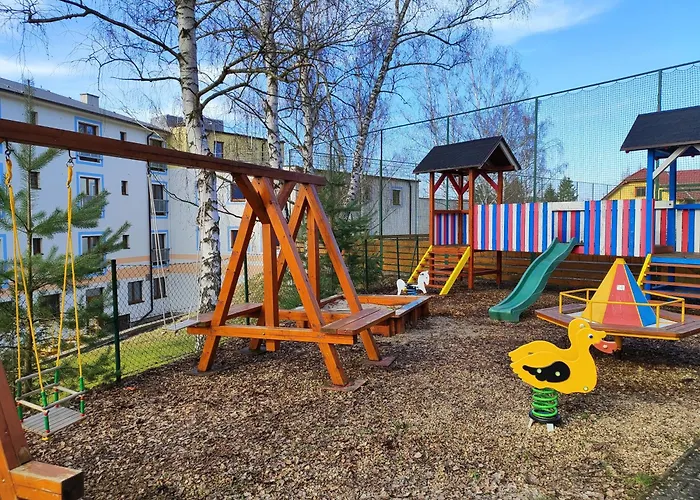Kolodeje-zeleny Dum Semesterbostad Kolodeje nad Luznici